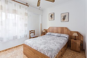 1 quarto, ferros/tábuas de passar roupa, Wi-Fi de cortesia