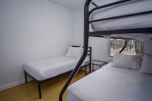 Casa (2 Bedrooms) | 2 dormitorios y espacio para trabajar con un portátil
