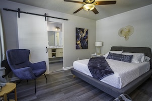 House (2 Bedrooms) | 2 bedrooms, laptop workspace, iron/ironing board, bed sheets