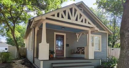 Charming Studio W/deck & Garden
