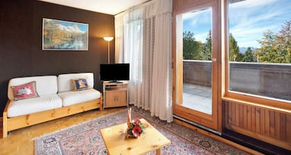 Holiday Apartment 'Ciel Bleu Pila' with Mountain View, Shared Garden & Balcony