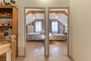 4 dormitorios, tabla de planchar con plancha, wifi gratis y ropa de cama