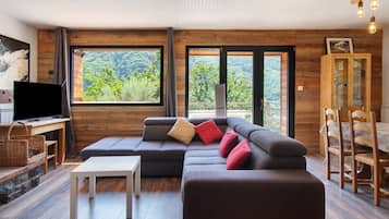 Fernseher, Kamin
