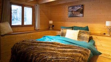 3 bedrooms, iron/ironing board, free WiFi