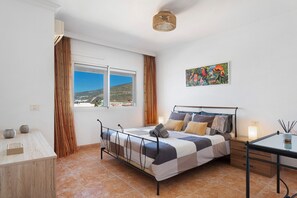 3 Schlafzimmer, Bügeleisen/Bügelbrett, kostenloses WLAN, Bettwäsche