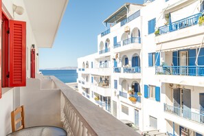 Property grounds - Apartment 'Kleris  3 Tinos' with Sea View, Wi-Fi and Air Conditioning (tinos)