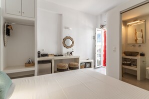 1 slaapkamer, een strijkplank/strijkijzer, gratis wifi, beddengoed
