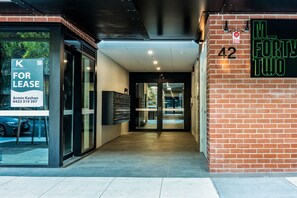 Exterior detail - Modern apt in heart of the city (Braddon)