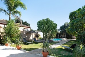 Pool - Rural Holiday Home 'El Chorrillo' with Private Pool, Wi-Fi and Air Conditioning (Conil de la Frontera)