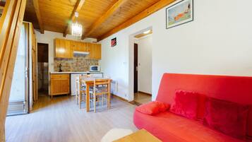 TV, DVD player, stereo