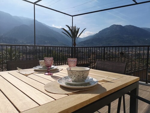 Villa 'Arbona Dalt' mit Bergblick, WLAN und Klimaanlage