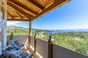 Property grounds - Apartment 'Paco's Resort Luxury Villa 18' with Sea View, Wi-Fi and Air Conditioning (Paxoi)