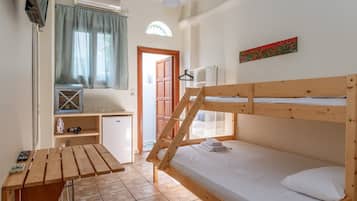 1 bedroom, free WiFi, bed sheets