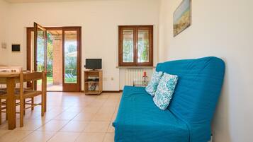 Televisión, mesa de ping pong