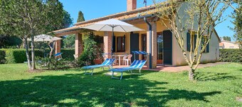 Appartement "Mare Etrusco Villetta D2" avec jardin privé et Wi-Fi