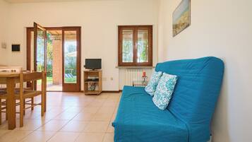 Fernseher, Tischtennisplatte