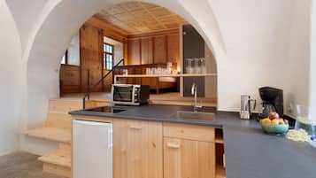 Refrigerador, horno, parrilla de estufa y lavavajillas