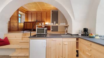 Kühlschrank, Ofen, Herdplatte, Geschirrspüler