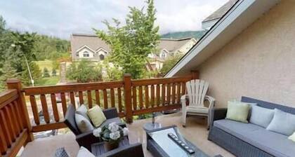 Large 2 bedroom at Riverside / Great Location