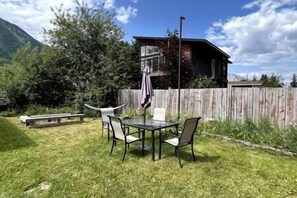 屋外ダイニングエリア