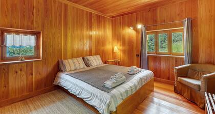 Exclusive Chalet 'La Libellula' with Stunning Mountain Views