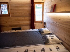 2 室のベッドルーム、WiFi