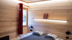 Unclassified image, 2 of 19, button - Cozy apartment in Méribel with balcony and garage (Méribel)