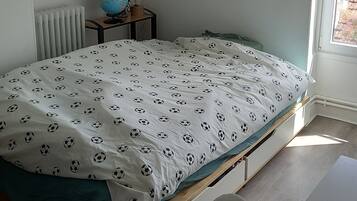 2 bedrooms, free WiFi, bed sheets