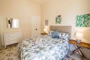 1 Schlafzimmer, Bügeleisen/Bügelbrett, kostenloses WLAN, Bettwäsche