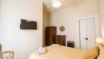 1 Schlafzimmer, Bügeleisen/Bügelbrett, kostenloses WLAN, Bettwäsche