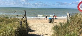 Mooie studio in De Panne op 50 m van het strand.