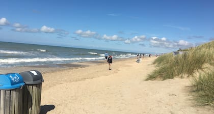 Mooie studio in De Panne op 50 m van het strand.
