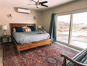 2 chambres, fer et planche à repasser, Wi-Fi gratuit, draps fournis
