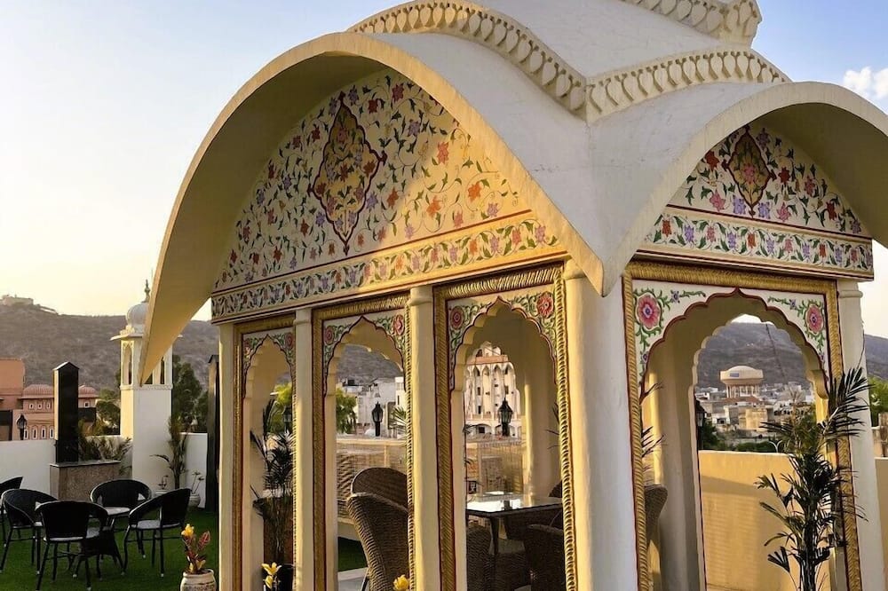 Hotel Amayra