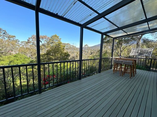 Mountains and Treetops Retreat - Nature Getaway