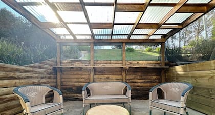 Mountains and Treetops Retreat - Nature Getaway