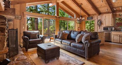 Sweet Tahoe Cabin, Lake Views/Hot Tub/Secluded