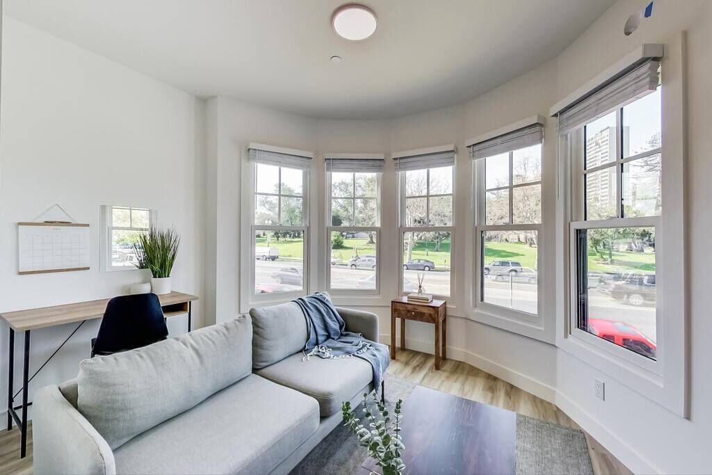 Luxury Furnished Studio Suite in Lake Merritt!