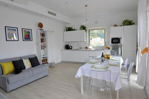 House | Dining