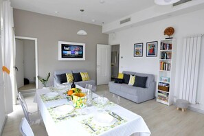 House | Dining