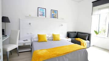 House | 3 bedrooms, iron/ironing board, free WiFi, bed sheets