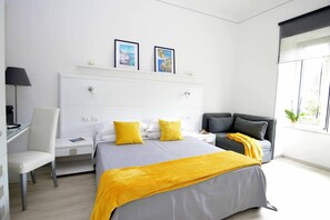 3 chambres, fer et planche à repasser, Wi-Fi gratuit, draps fournis