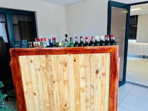Bar (on property) - Staybridge Golfview Suites (Gaborone)