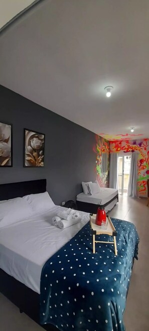 1 bedroom, iron/ironing board, free WiFi, bed sheets - Studio Confortável em São Miguel Paulista (Parque Paulistano São Paulo)