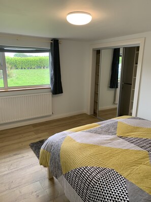 Apartamento | 2 quartos, ferros/tábuas de passar roupa, Wi-Fi de cortesia