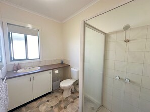Bathtub