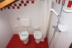 Leilighet, 2 soverom | Bad