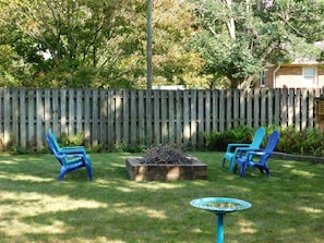 Property grounds - Newly finished basement apartment with private entrance in Columbus Indiana. (Columbus)