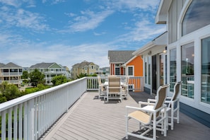 Terrace/patio - Mercury Rising: Backyard Oasis with Saltwater Pool (Corolla)