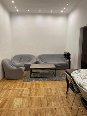 Interior - Rent a cozy light
Apartment in Italian yard
 (T'bilisi)